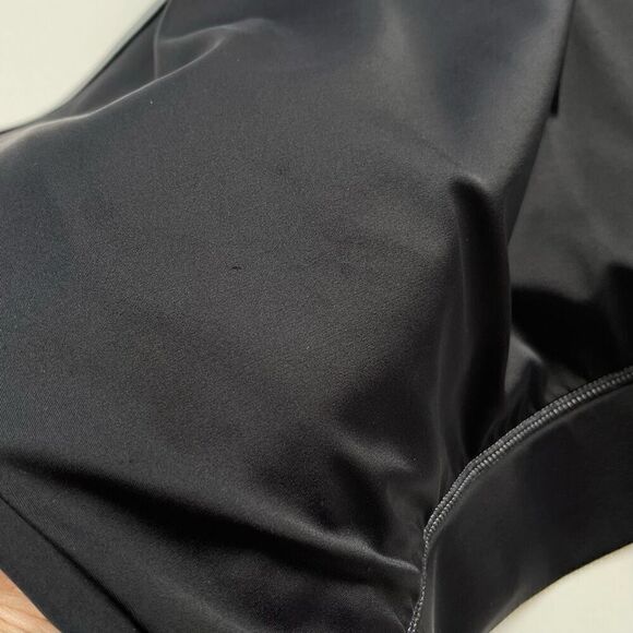 Lands’ End Faux Wrap Swim Skort (Black) - 16 - Picture 9 of 10